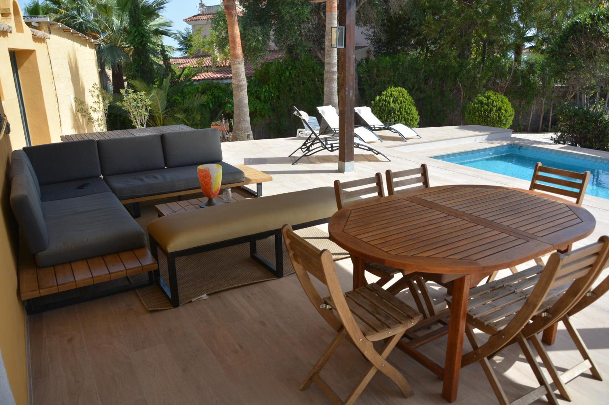 Privada Con Piscina En Marbella